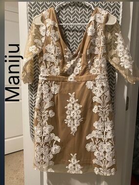 New With Tag Elegant Maniju Dress Size M